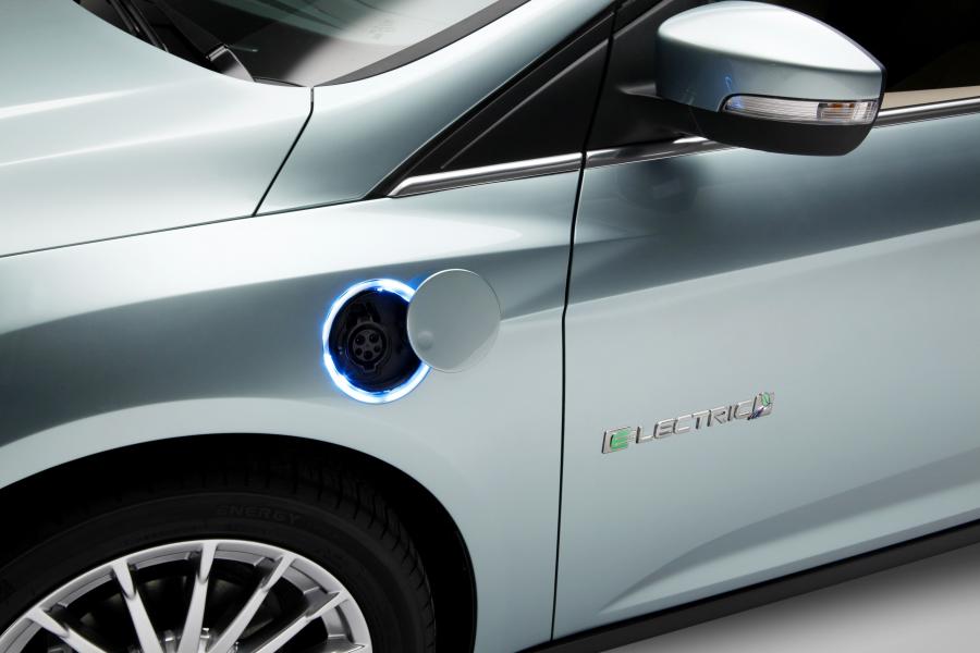  Ford Focus Electric 2011 года  (фото 44 из 131)